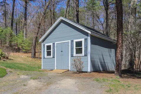$1,075,000 | 515 Old Dunstable Road, Groton, MA 01450