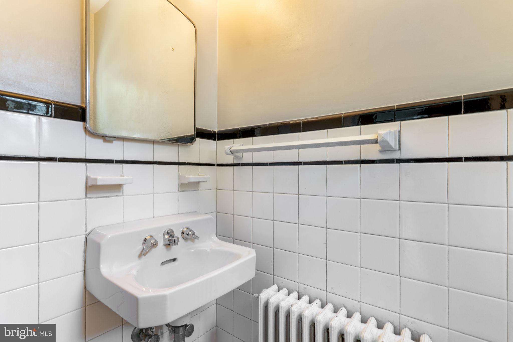 3114 Russell Road Alexandria, VA 22305 - Photo 28 of 57 Gallery Image 28