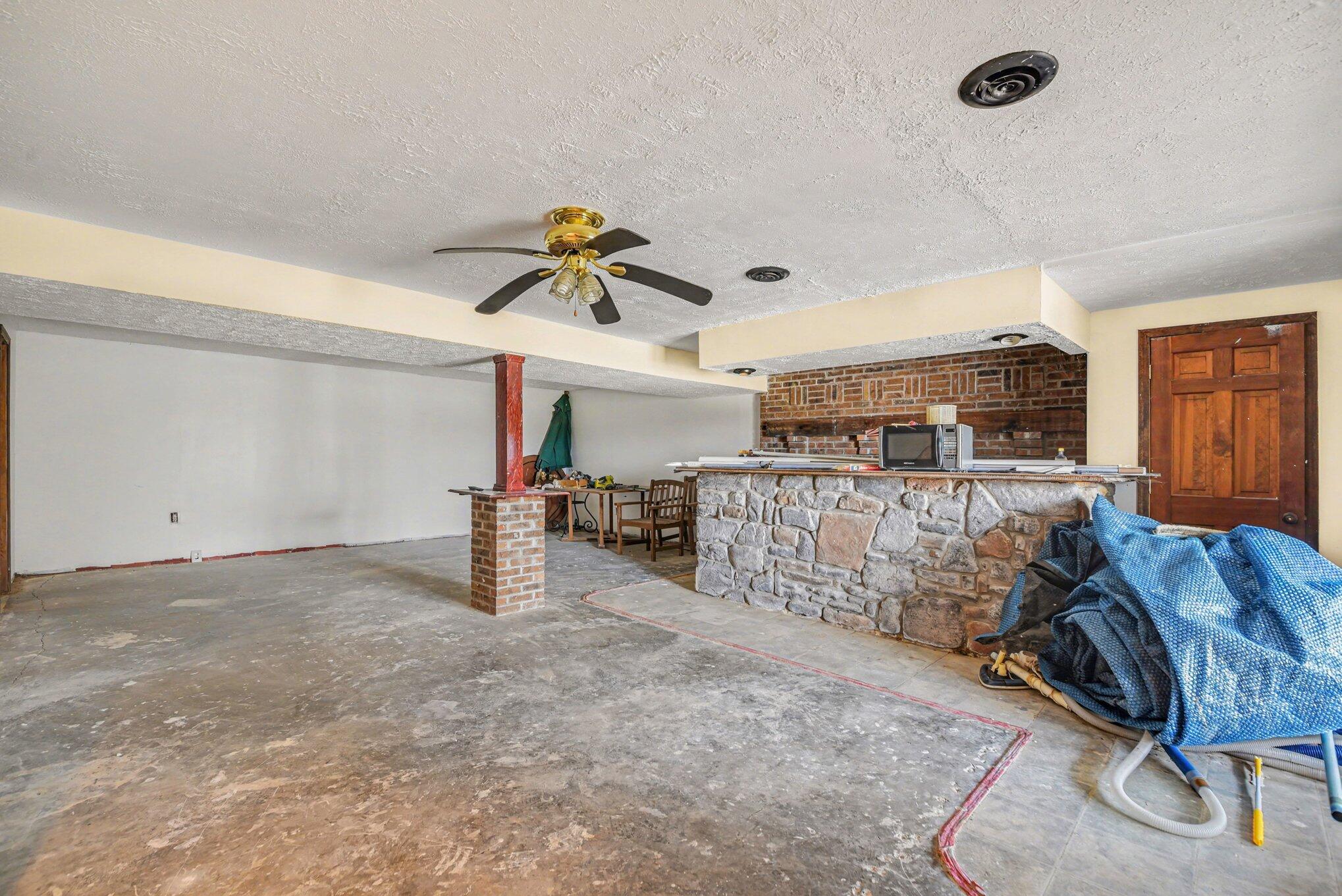4294 Idlewild Road Burlington, KY 41005 - Photo 36 of 42 028_file_2867