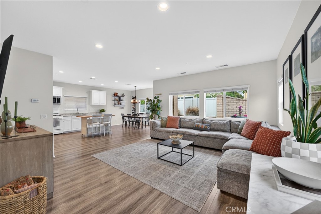 35462 Brown Galloway Lane Fallbrook, CA 92028 - Photo 6 of 63 a living room with furniture and a table