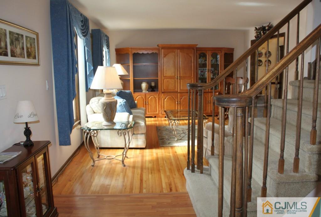 2 Oak Tree Road Monmouth Junction, NJ 08852 - Photo 2 of 22 Gallery Image 2