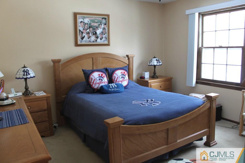 2 Oak Tree Road Monmouth Junction, NJ 08852 - Photo 17 of 22 Gallery Image 17