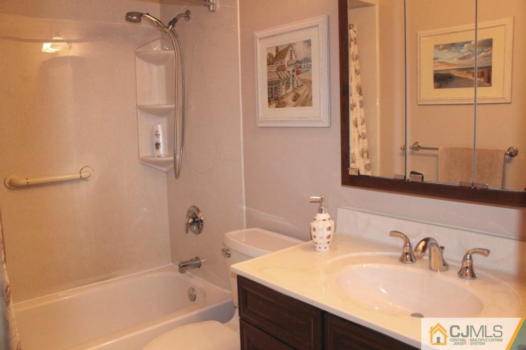2 Oak Tree Road Monmouth Junction, NJ 08852 - Photo 19 of 22 Gallery Image 19