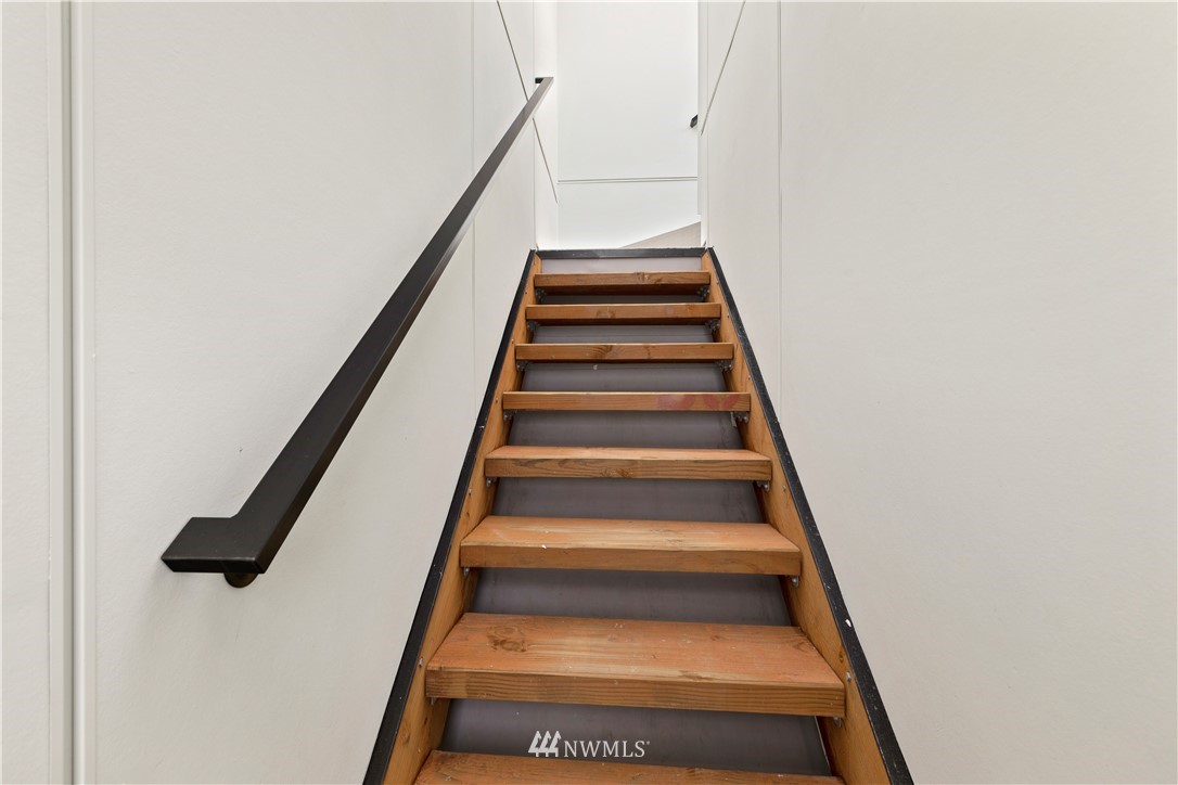 3638 36th Avenue South, Unit D Seattle, WA 98144 - Photo 21 of 30 a view of entryway