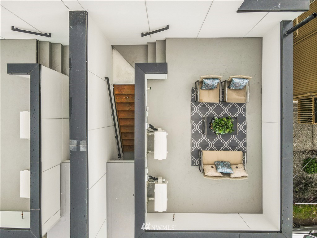 3638 36th Avenue South, Unit D Seattle, WA 98144 - Photo 26 of 30 a picture of a bathroom