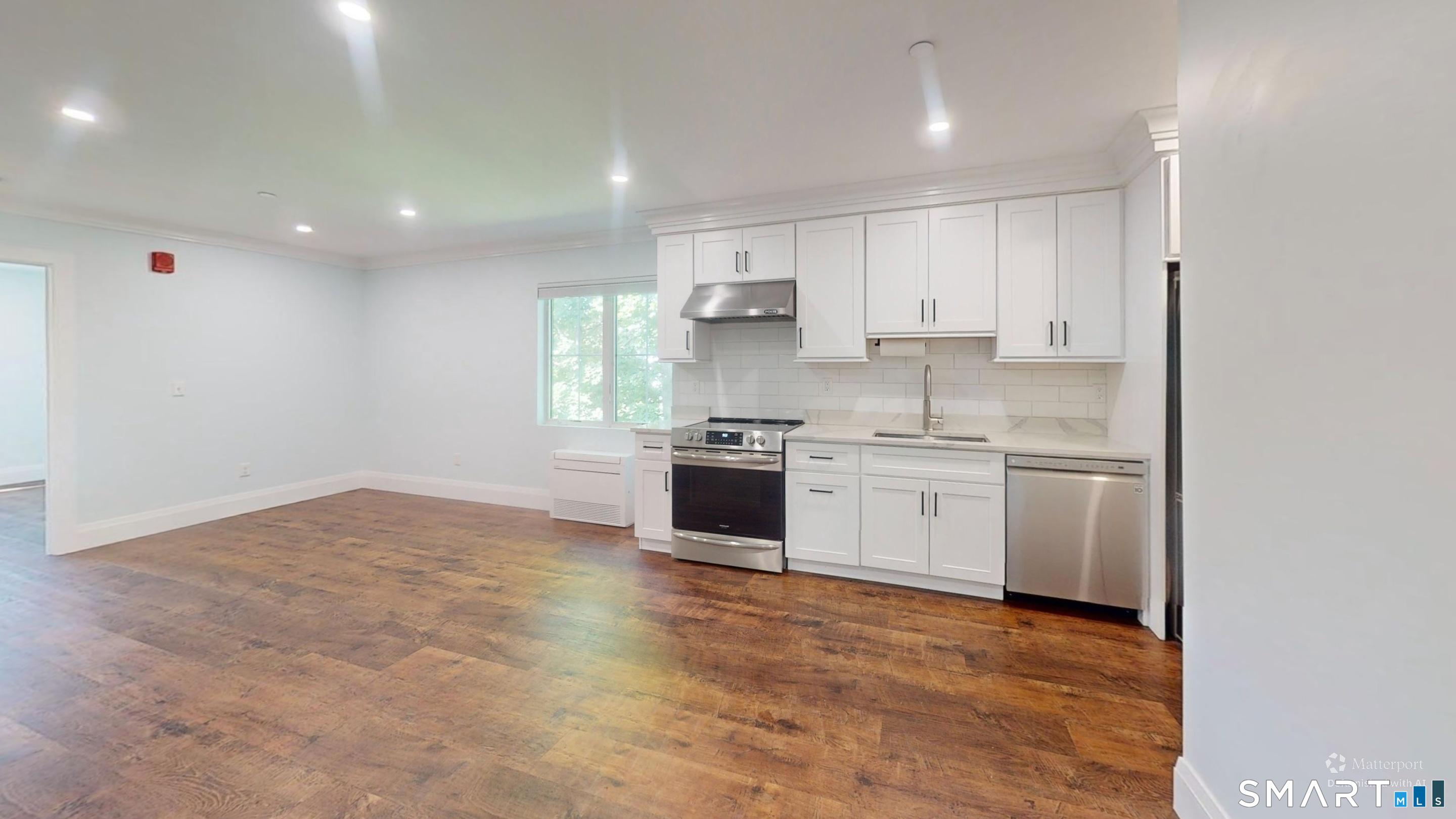 159 Boston Post Road, Unit C2 East Lyme, CT 06333 - Photo 4 of 10