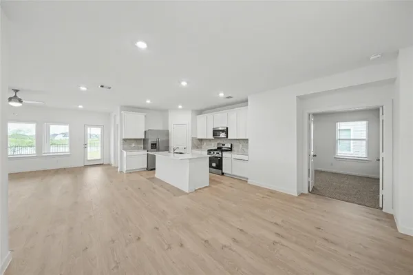 $2,500 | 3930 Langridge Drive, Fulshear, TX 77441