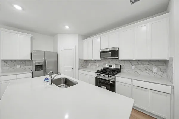 $2,500 | 3930 Langridge Drive, Fulshear, TX 77441