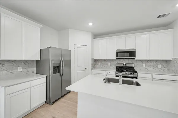 $2,500 | 3930 Langridge Drive, Fulshear, TX 77441