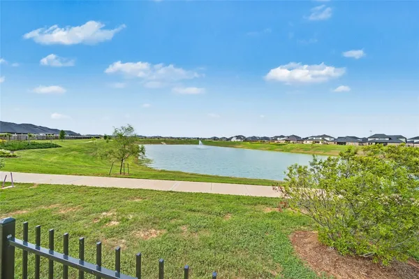 $2,500 | 3930 Langridge Drive, Fulshear, TX 77441