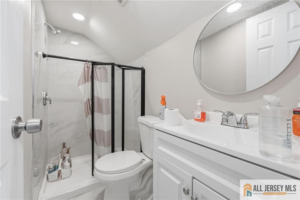 38 Prosper Street New Brunswick, NJ 08901 - Photo 23 of 38