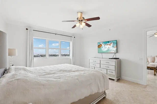 $649,000 | 2640 Lake Shore Drive, Unit 1809, Riviera Beach, FL 33404