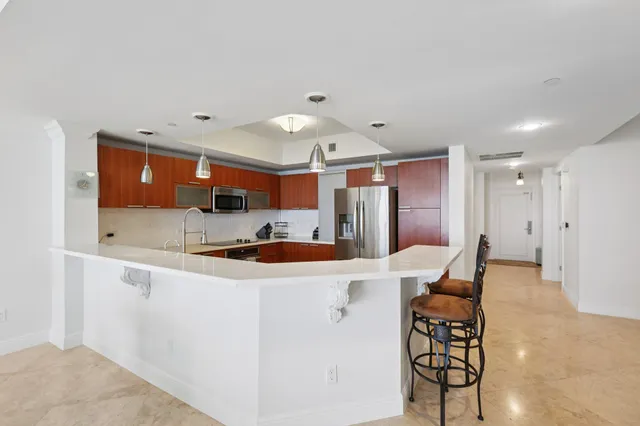 $649,000 | 2640 Lake Shore Drive, Unit 1809, Riviera Beach, FL 33404