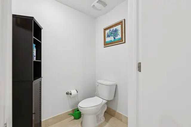 $649,000 | 2640 Lake Shore Drive, Unit 1809, Riviera Beach, FL 33404