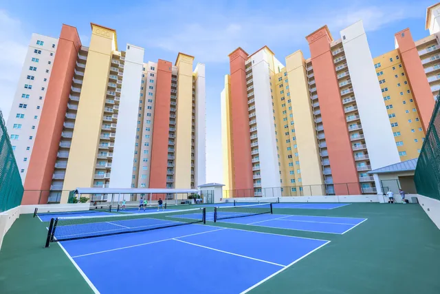 $649,000 | 2640 Lake Shore Drive, Unit 1809, Riviera Beach, FL 33404