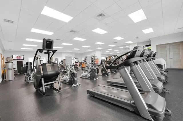 $649,000 | 2640 Lake Shore Drive, Unit 1809, Riviera Beach, FL 33404