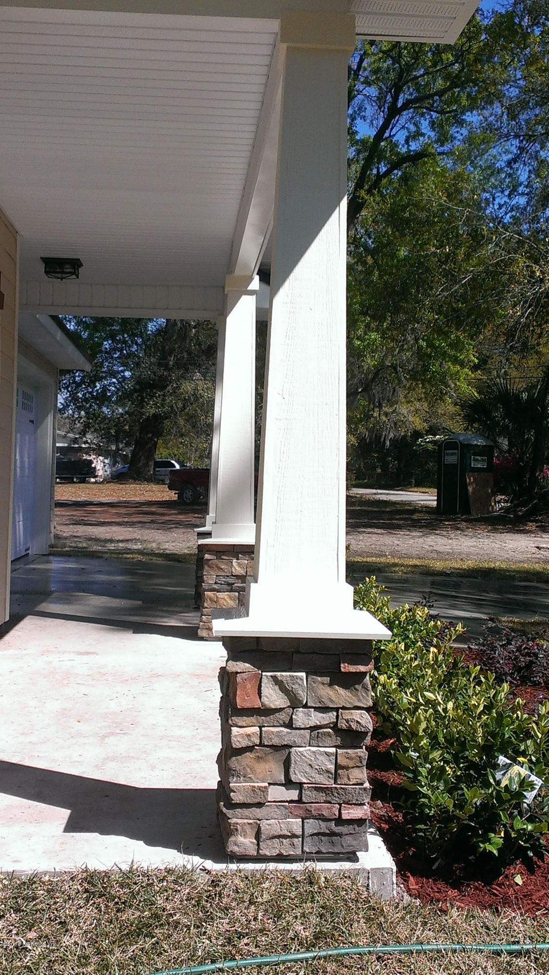 5653 Beney Road Jacksonville, FL 32207 - Photo 4 of 4 column 1438