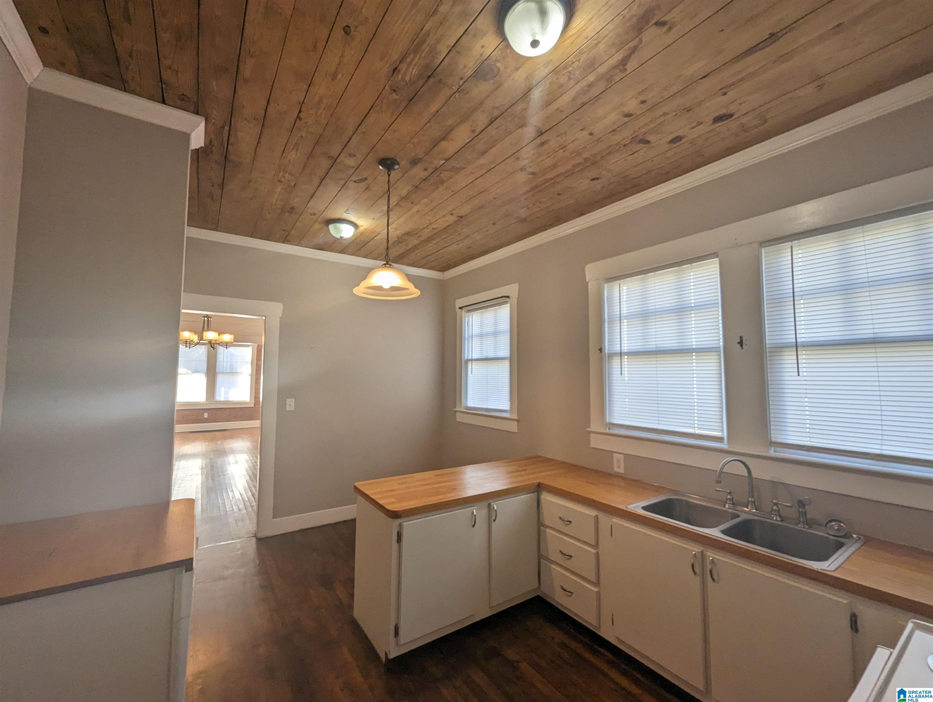 423 Goodwin Avenue Anniston, AL 36207 - Photo 21 of 41