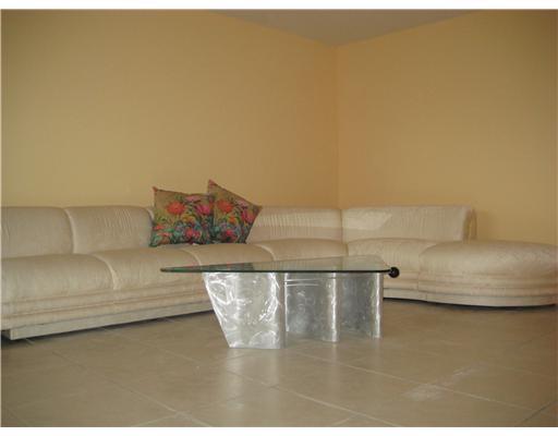 397 Brighton J, Unit 397 Boca Raton, FL 33434 - Photo 3 of 9 Additional Photo