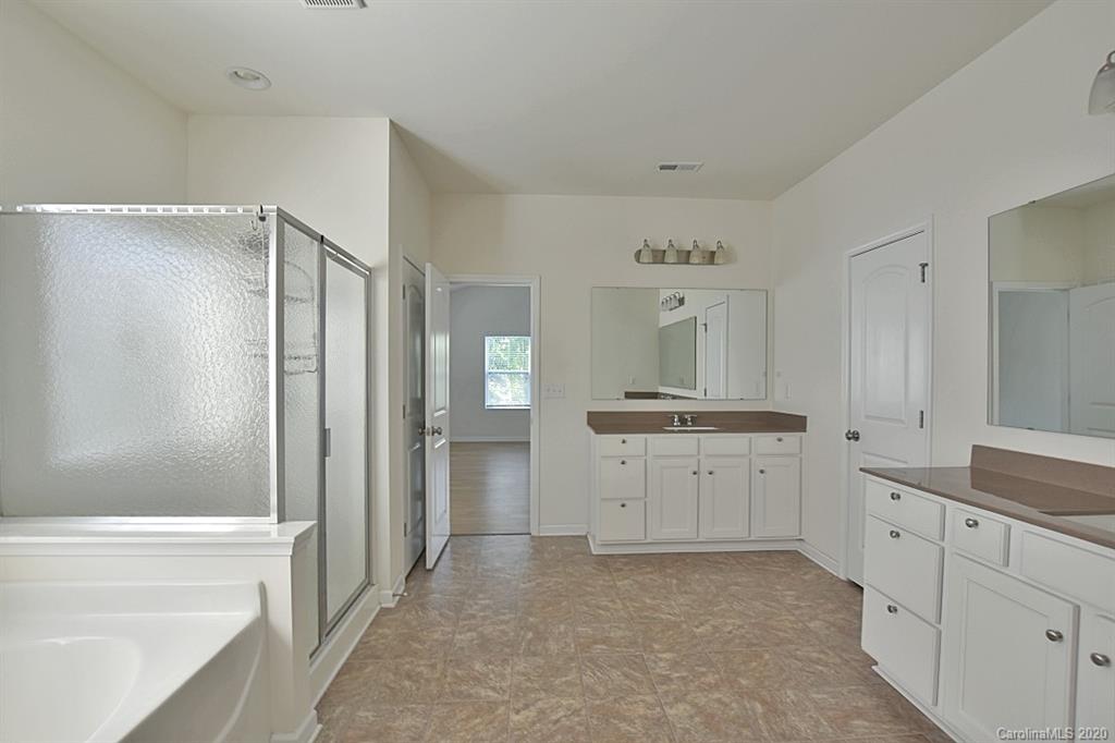 6424 Bluegill Road Charlotte, NC 28216 - Photo 14 of 23 Gallery Image 14