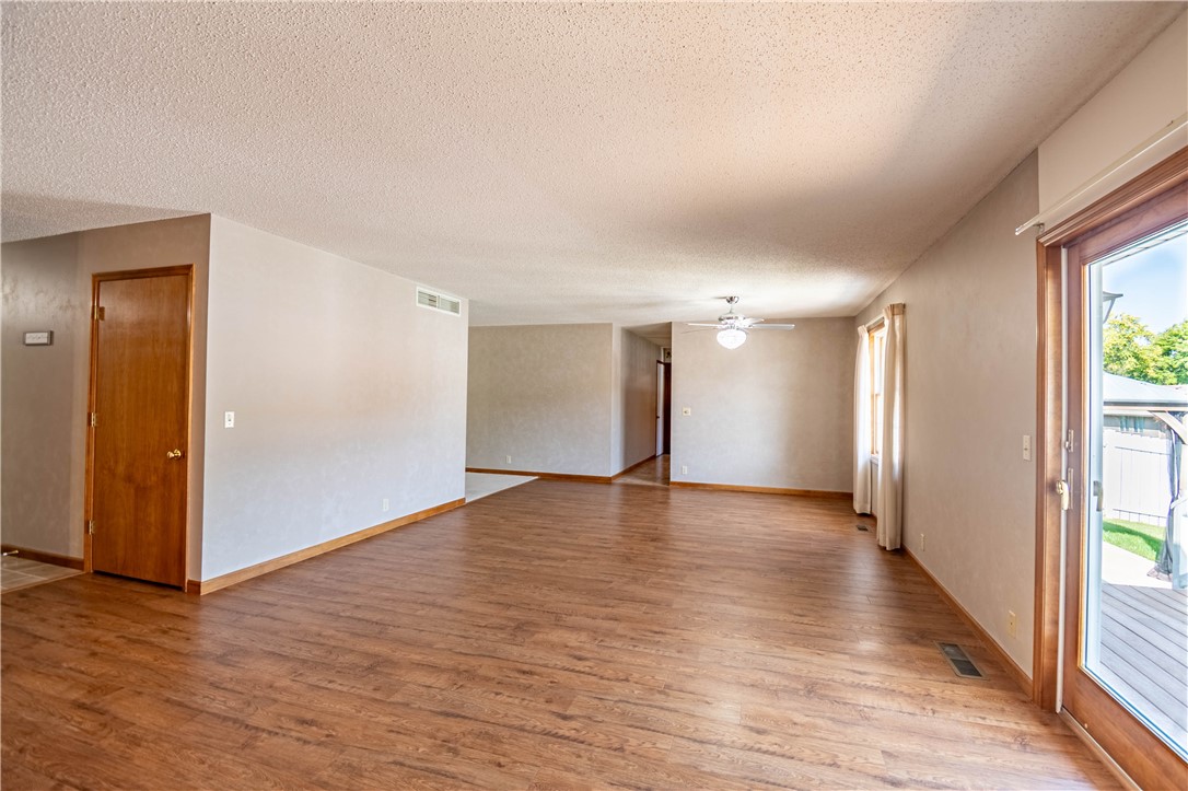 4606 Jamestown Court Decatur, IL 62521 - Photo 12 of 40 Gallery Image 12