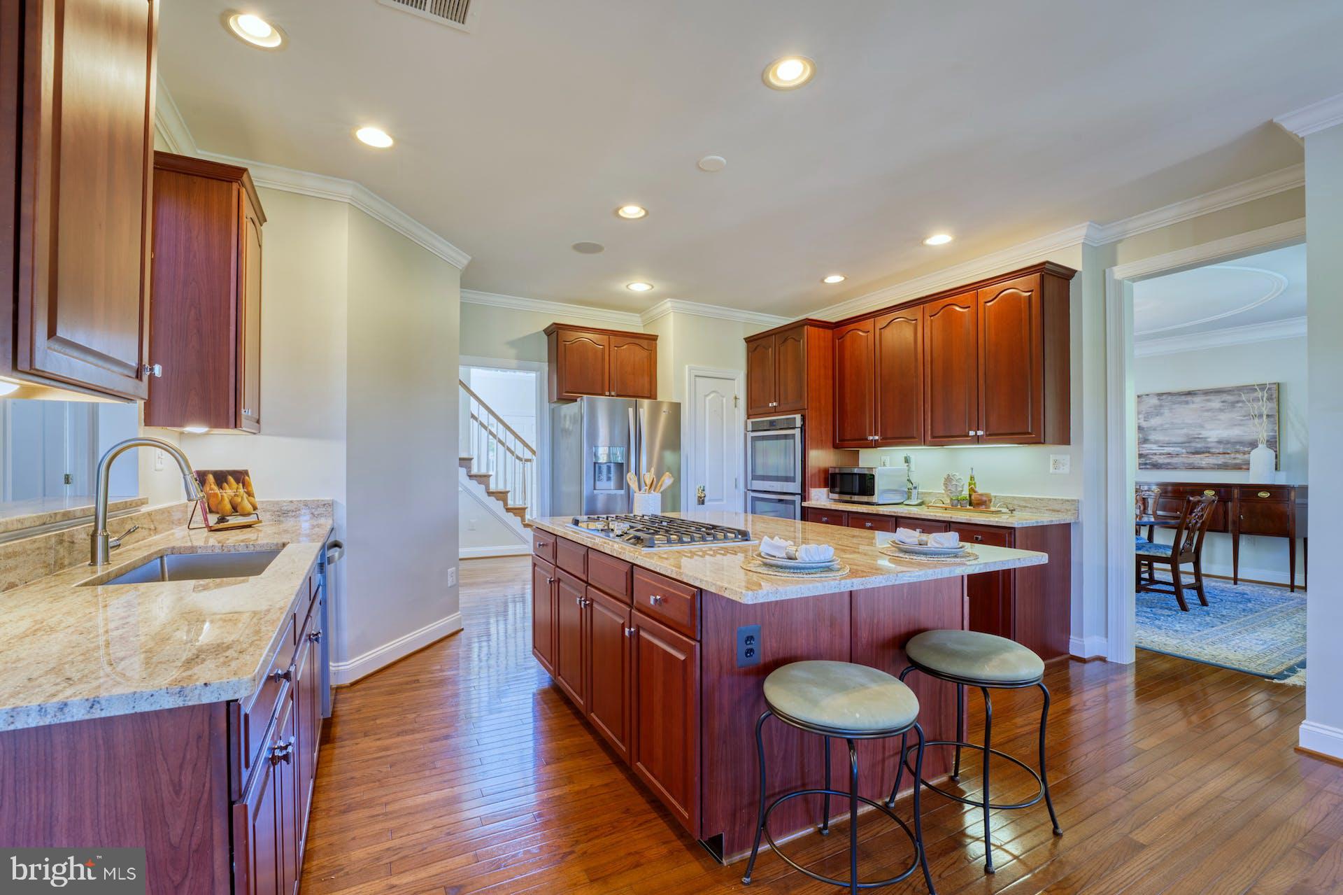 19861 Bethpage Court Ashburn, VA 20147 - Photo 27 of 72 Island with seating