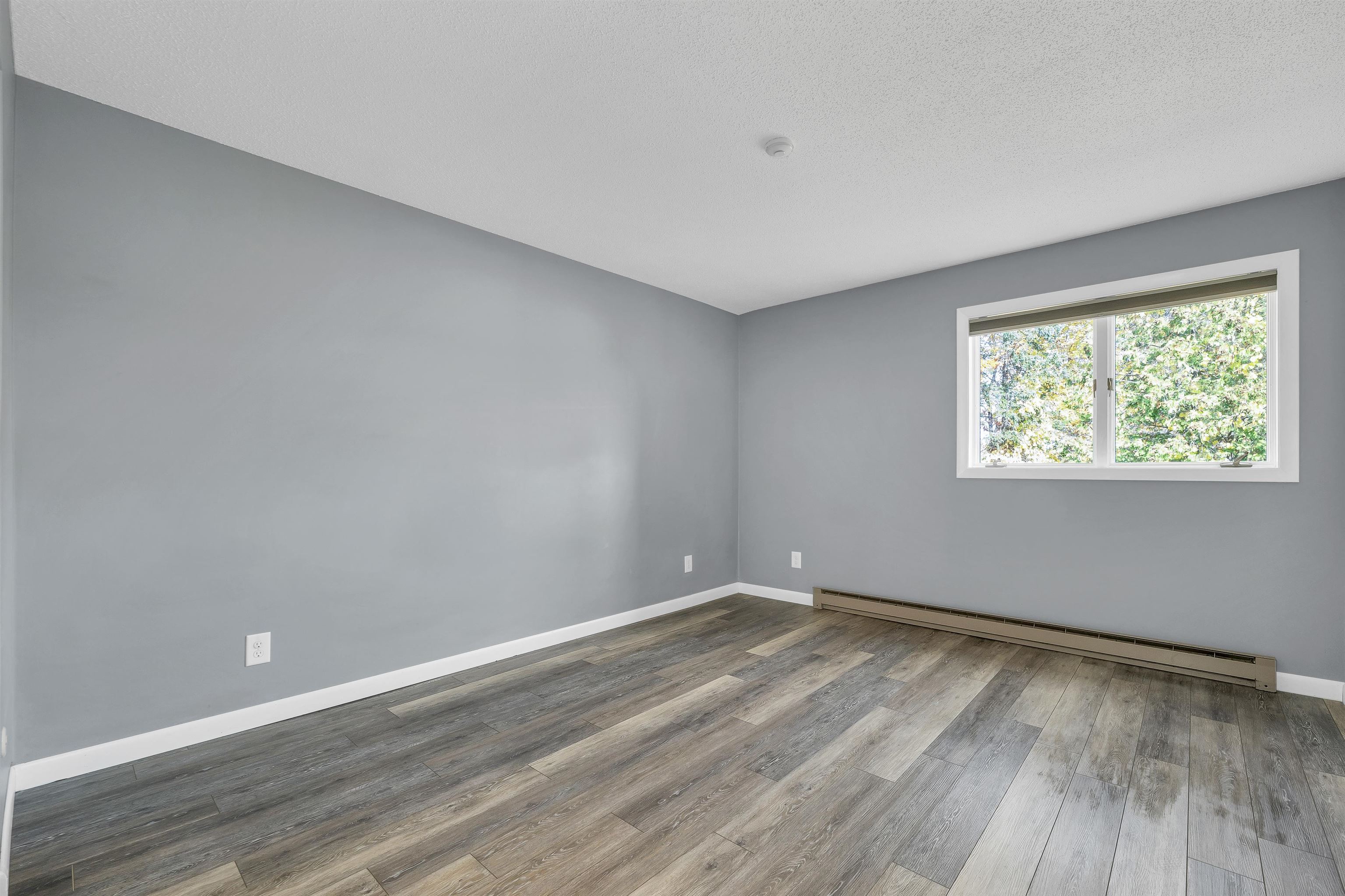 918 North Main Street, Unit 7 Laconia, NH 03246 - Photo 25 of 39