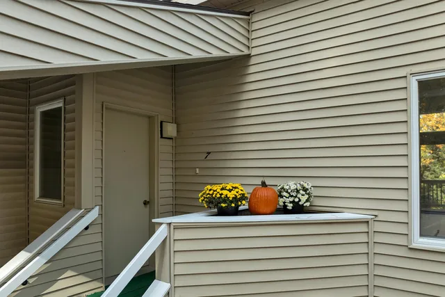 $249,000 | 918 North Main Street, Unit 7, Laconia, NH 03246