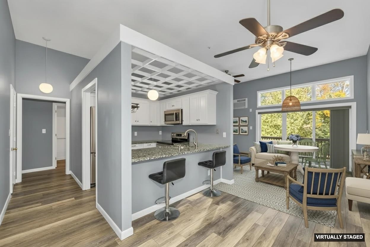 918 North Main Street, Unit 7 Laconia, NH 03246 - Photo 5 of 39