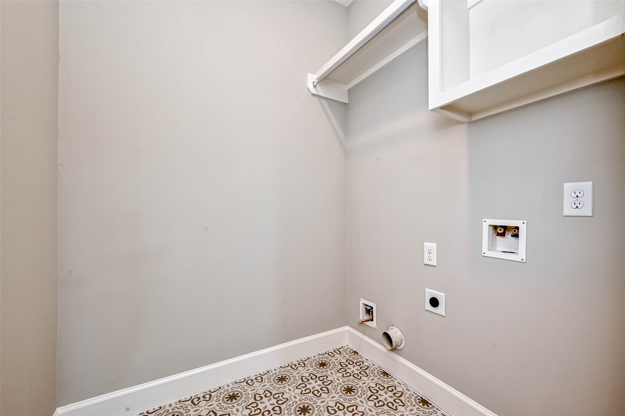 1908 Carrollton Mill Drive Spring, TX 77380 - Photo 16 of 40 a view of a small space