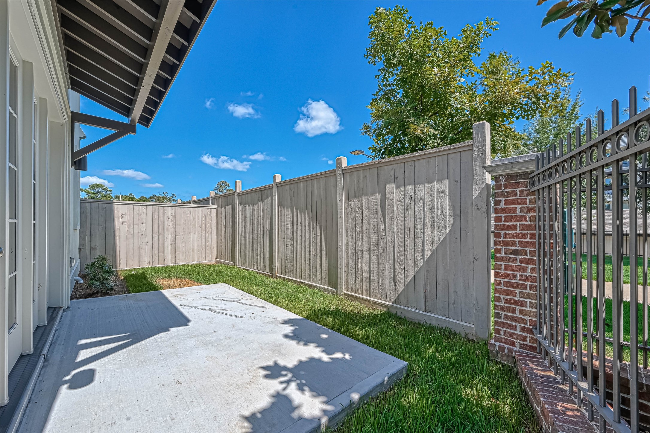 1908 Carrollton Mill Drive Spring, TX 77380 - Photo 35 of 40 a backyard of a house