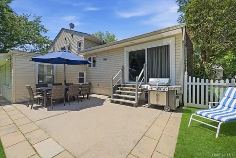 $1,385,000 | 33 Pell Terrace, Garden City, NY 11530