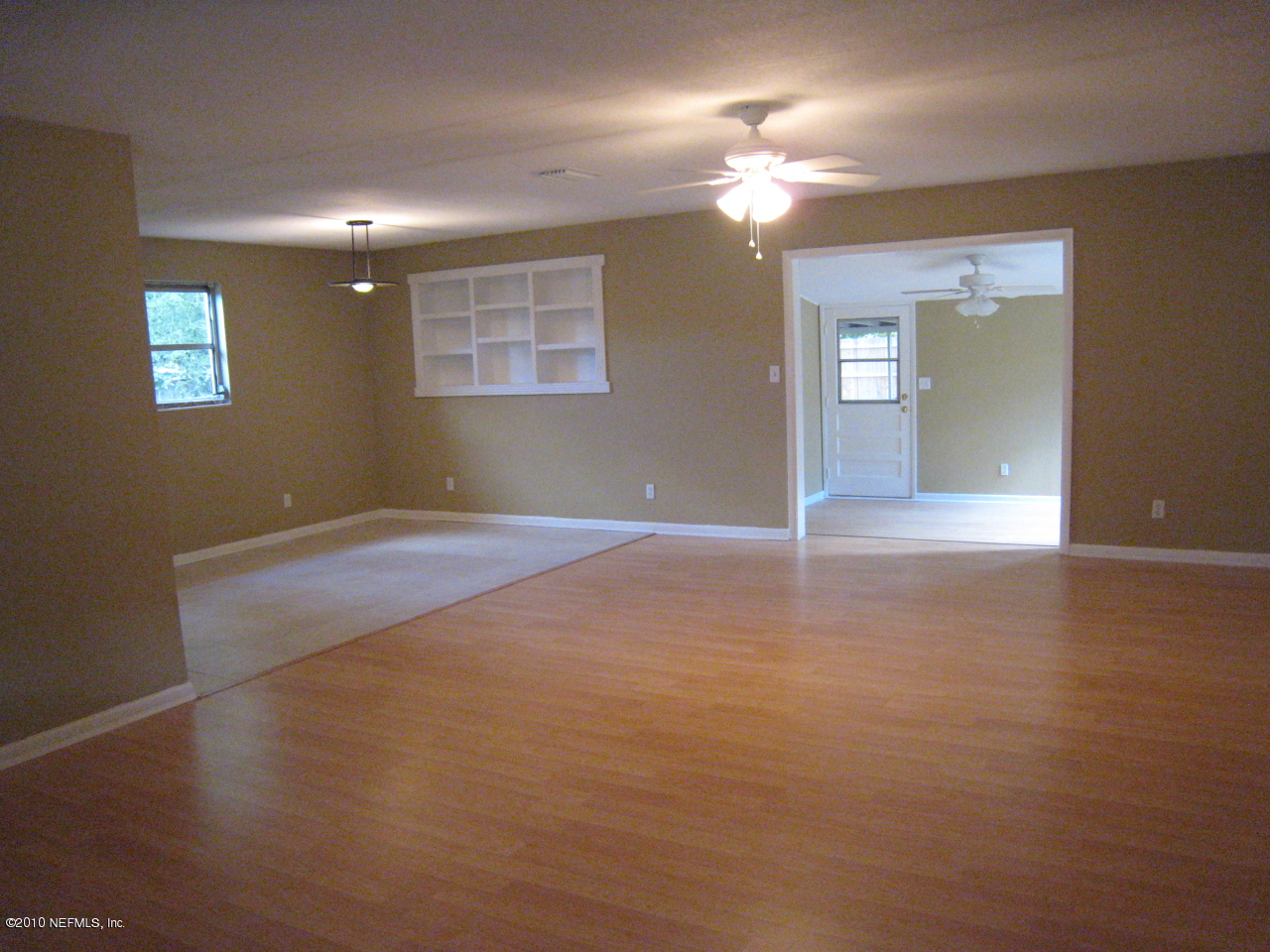 6808 Cinderella Road Jacksonville, FL 32210 - Photo 3 of 26 Family room