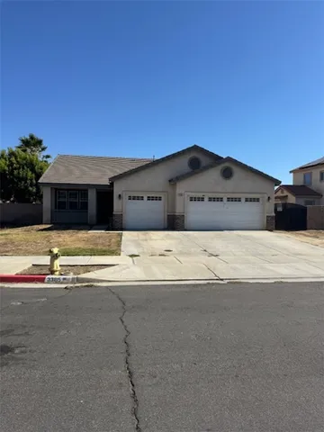 $2,700 | 3385 Claremont Street, Hemet, CA 92545