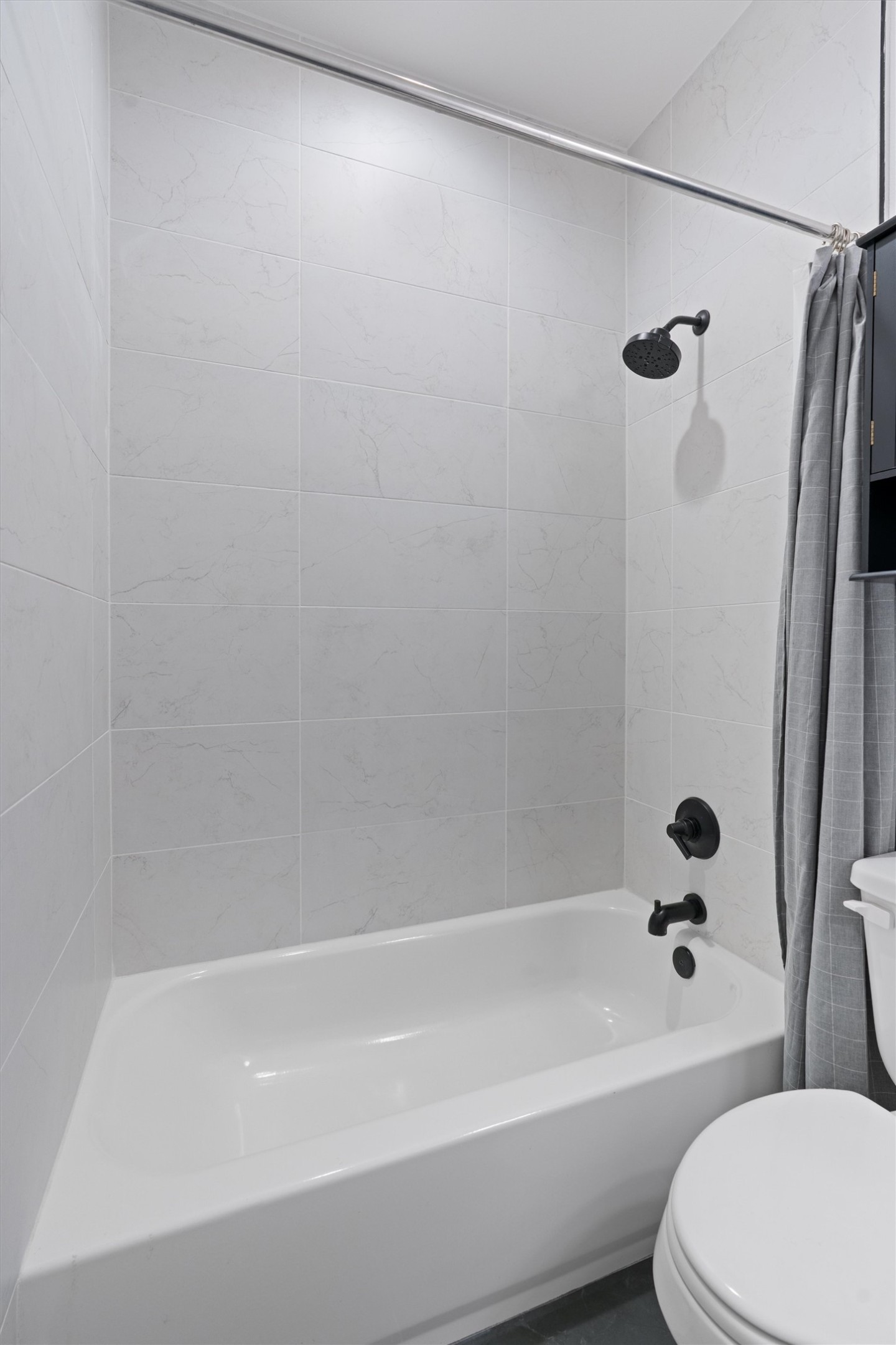 590 Old Mill Road, Unit 153 Cedar Park, TX 78613 - Photo 20 of 40 a bathroom with a bathtub and a toilet