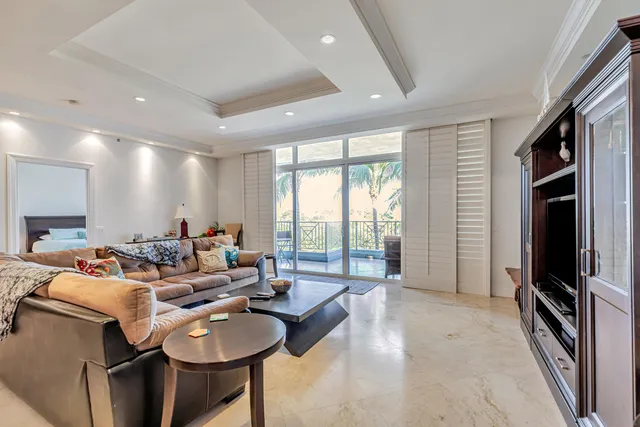 $1,199,500 | 701 Southeast 21st Avenue, Unit 302, Deerfield Beach, FL 33441