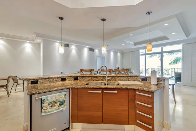 $1,199,500 | 701 Southeast 21st Avenue, Unit 302, Deerfield Beach, FL 33441