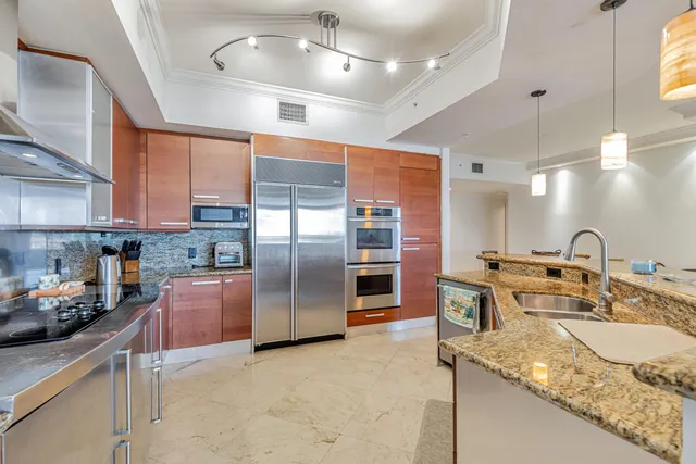 $1,199,500 | 701 Southeast 21st Avenue, Unit 302, Deerfield Beach, FL 33441