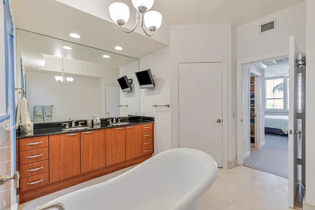 $1,199,500 | 701 Southeast 21st Avenue, Unit 302, Deerfield Beach, FL 33441