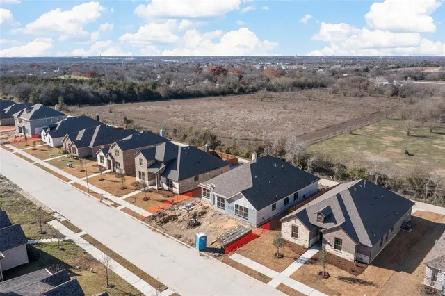 $372,900 | 1529 Addison Lane, Lancaster, TX 75134