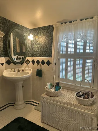 $269,900 | 60 Hartford Avenue, Tonawanda, NY 14223