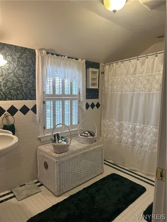 $269,900 | 60 Hartford Avenue, Tonawanda, NY 14223