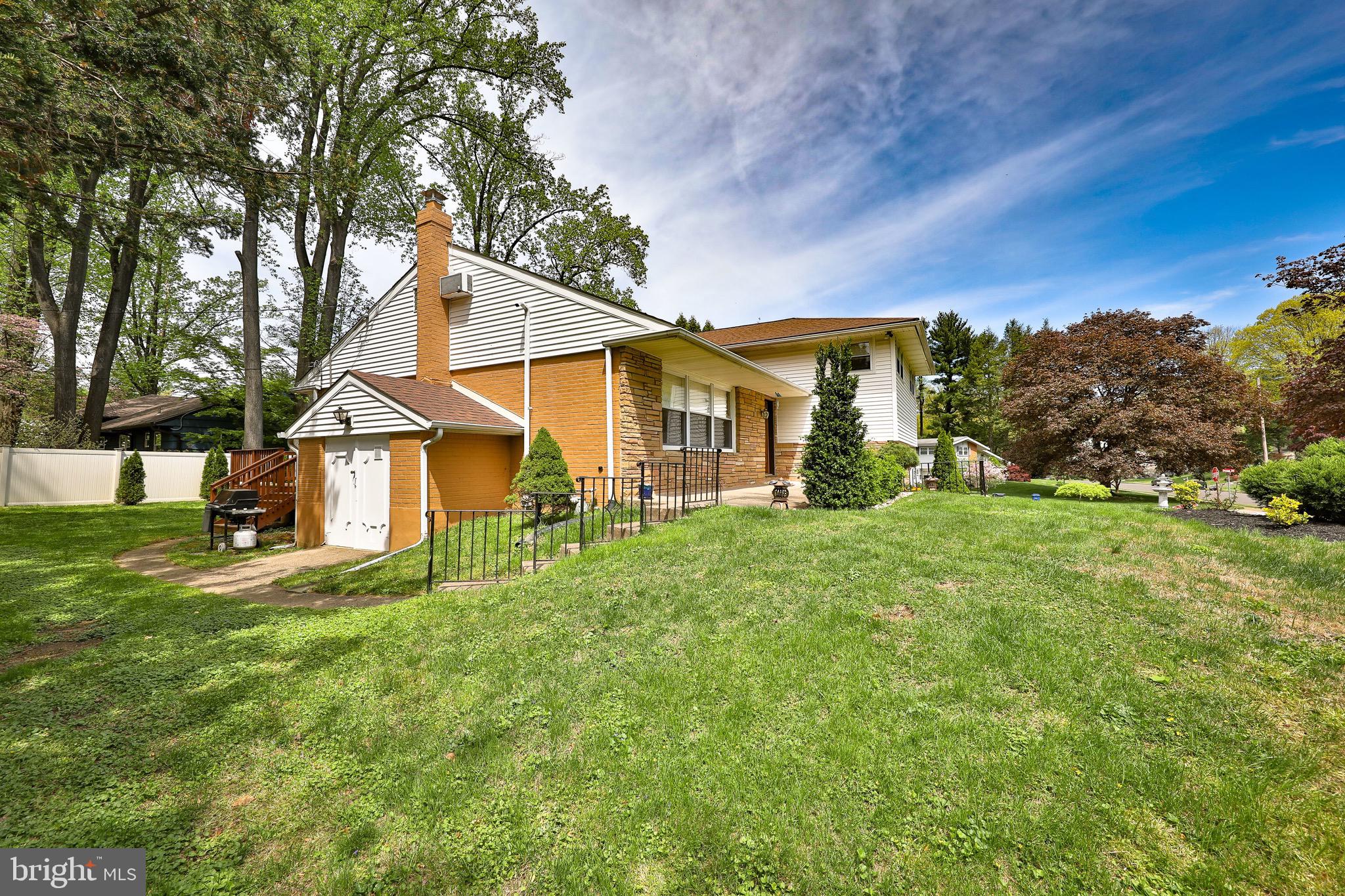 1004 Devon Road Rydal, PA 19046 - Photo 41 of 44 Exterior Side