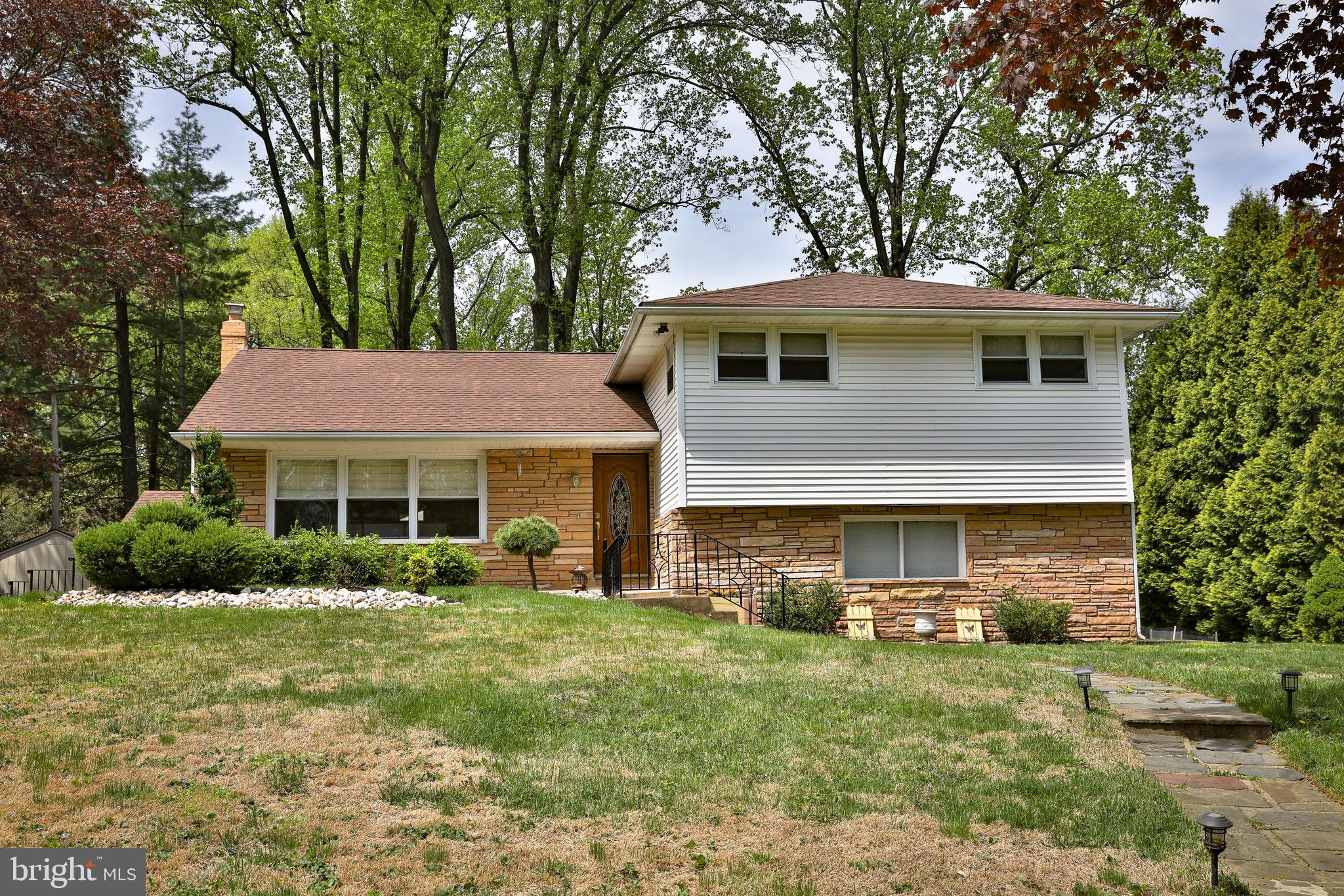 1004 Devon Road Rydal, PA 19046 - Photo 43 of 44 Front Exterior