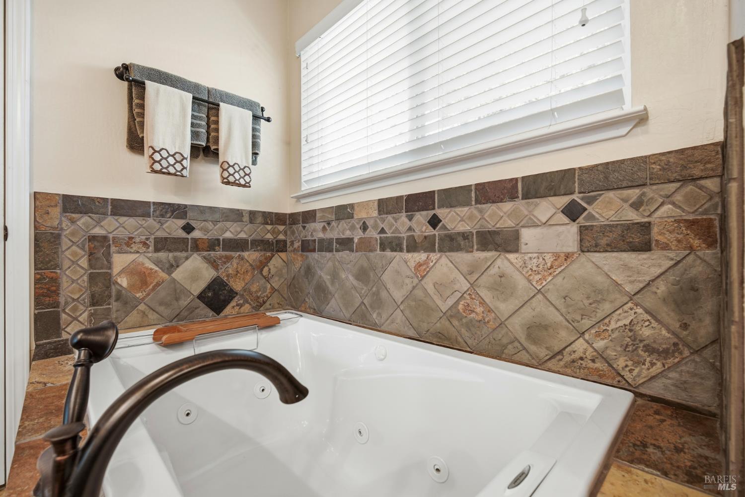 142 Shortt Road Santa Rosa, CA 95405 - Photo 32 of 48