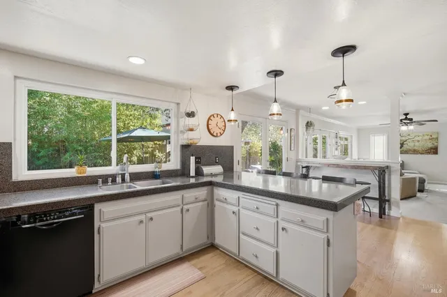 $1,100,000 | 142 Shortt Road, Santa Rosa, CA 95405