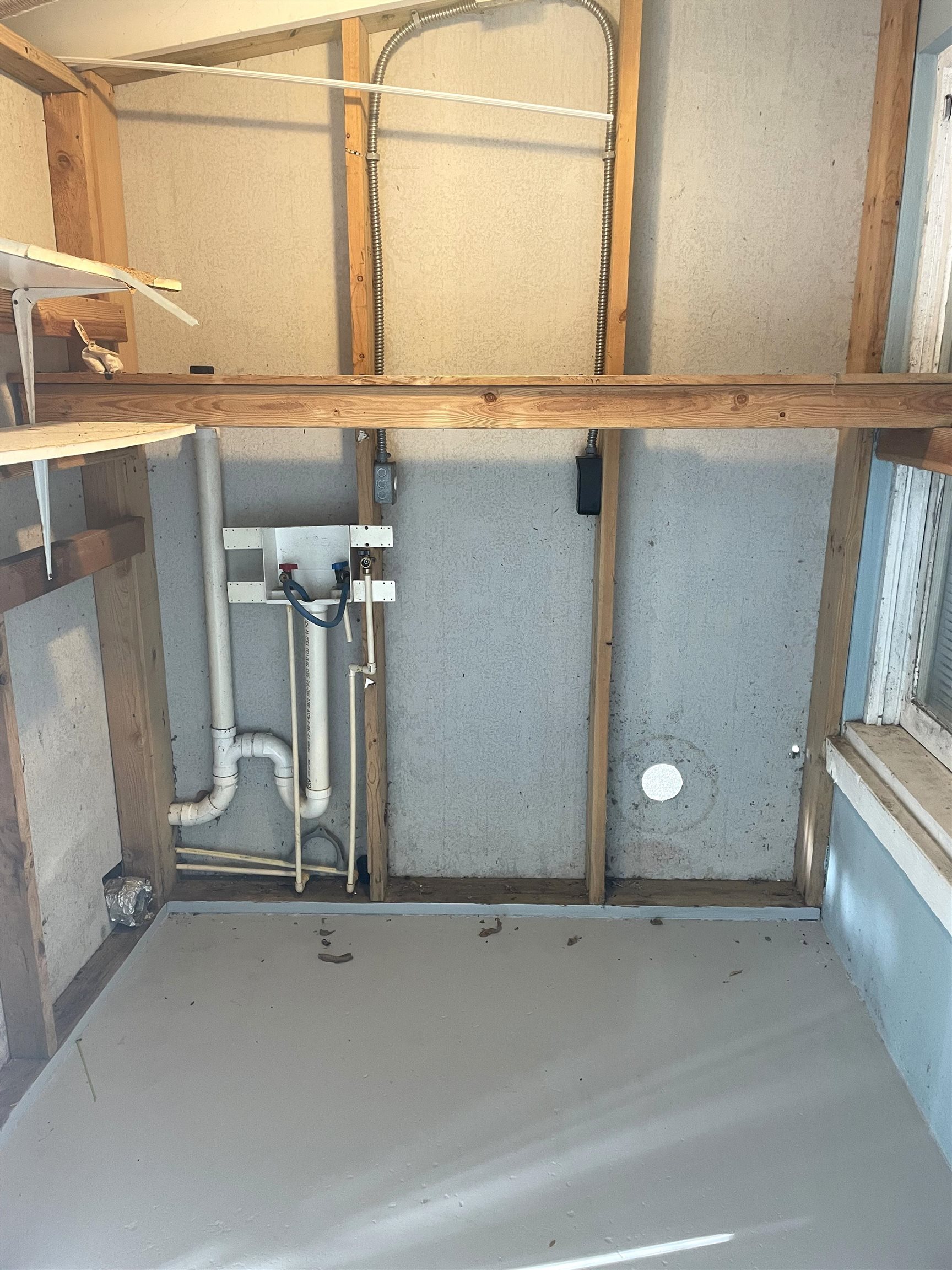 137.5 Riberia Street St. Augustine, FL 32084 - Photo 9 of 10 Detailed view of concrete floors