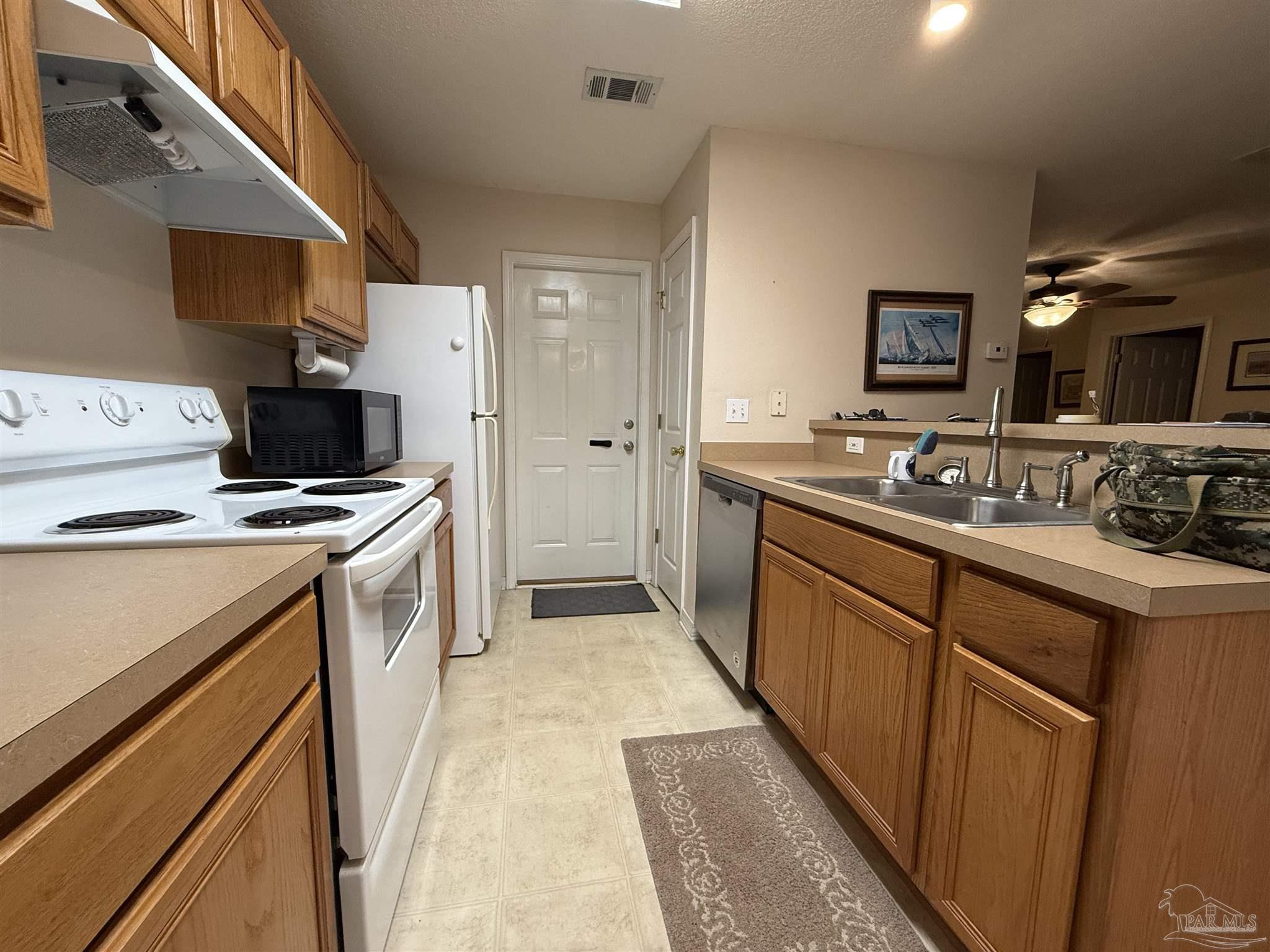 1152 Simpson Street Pensacola, FL 32526 - Photo 7 of 18