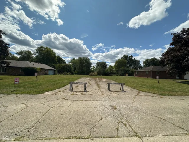 $29,900 | 121 Darin Court, Anderson, IN 46012