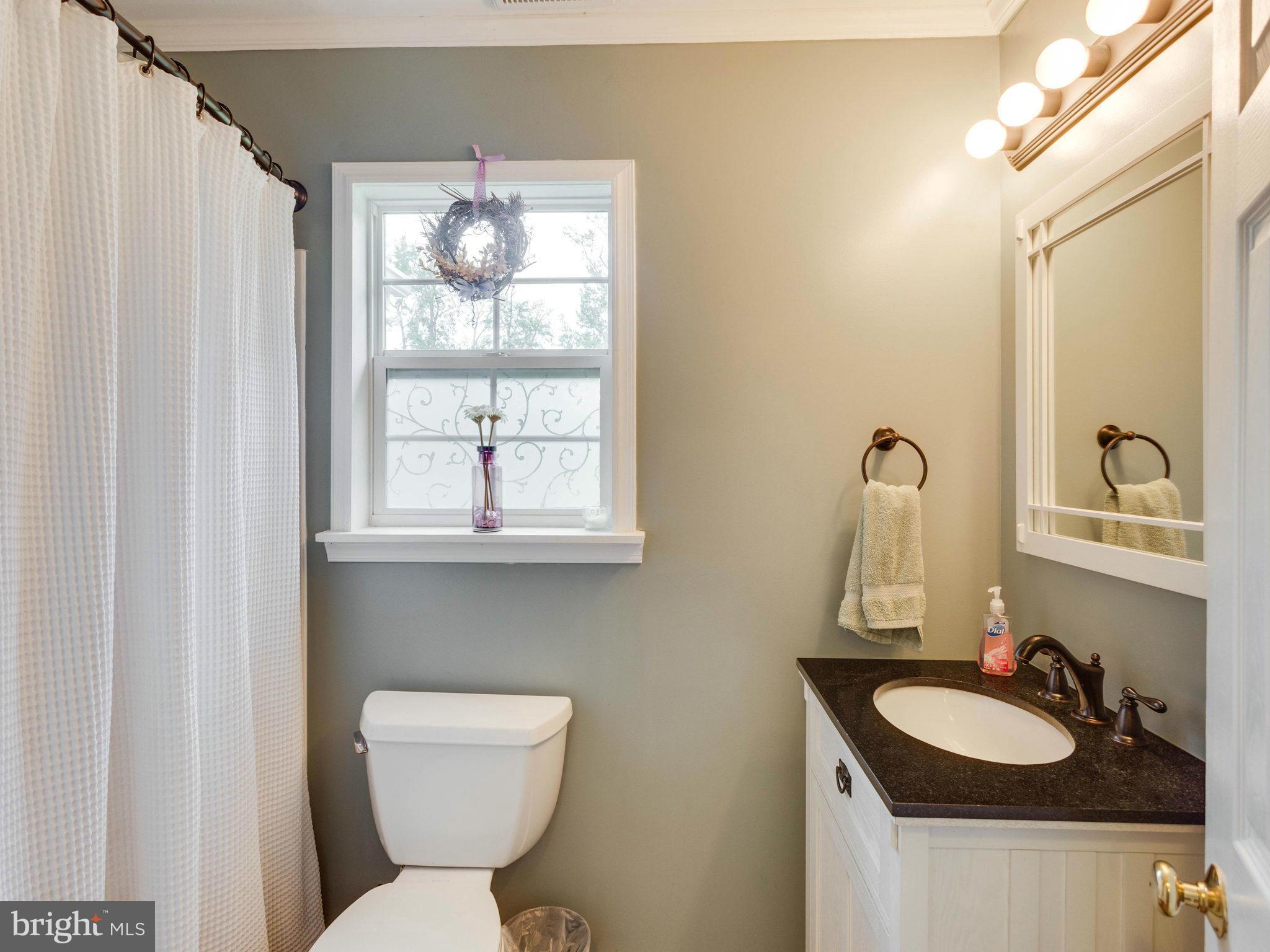 7367 Rogues Road Nokesville, VA 20181 - Photo 16 of 22 Bath